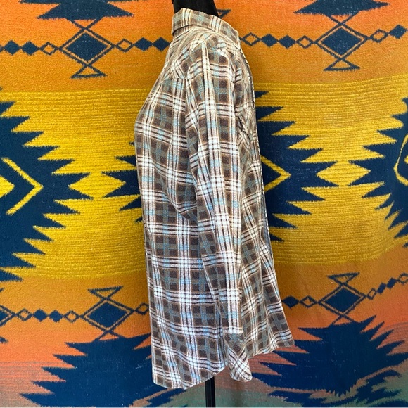 Vintage JC Penney Pearl Snap Flannel button up shirt. Size 15.5-33. Pockets! - Picture 11 of 15